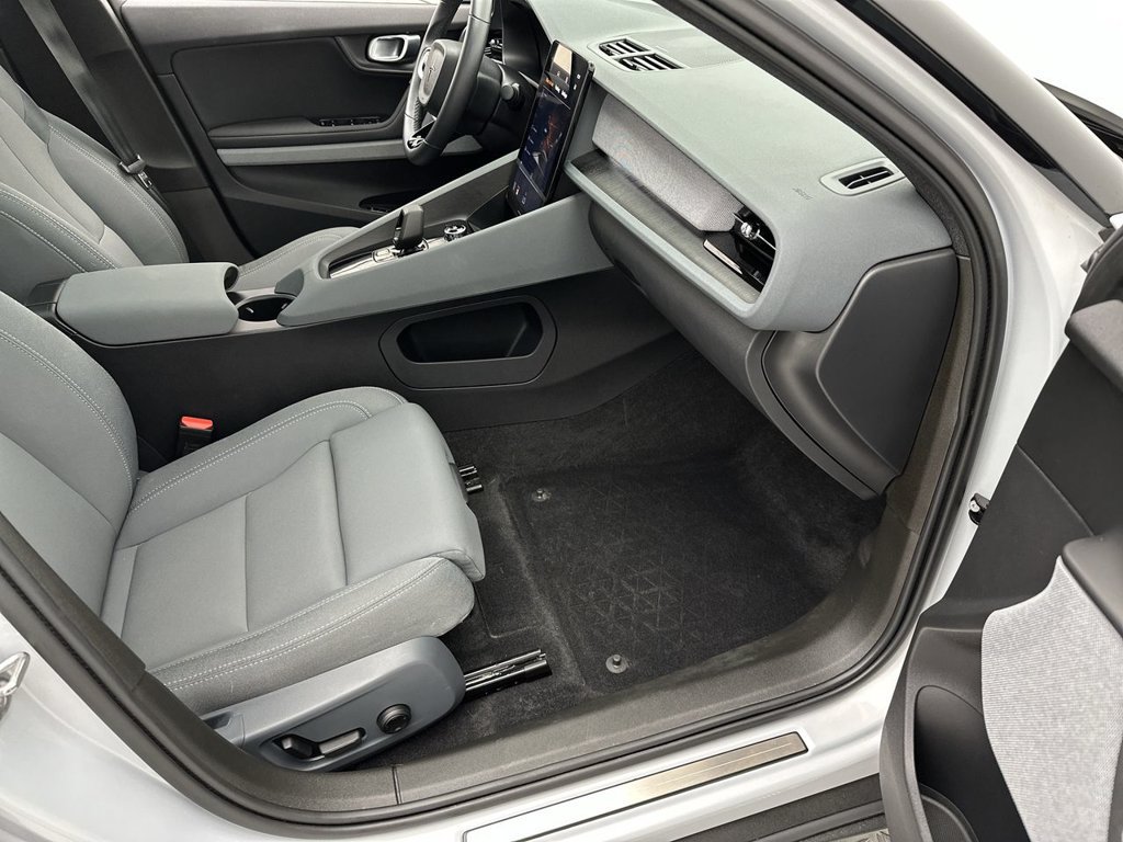 Used 2024 Polestar Polestar 2 AWD/4WD image 25