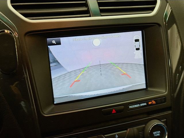 Used 2016 Ford Explorer XLT w/ Equipment Group 201A image 13