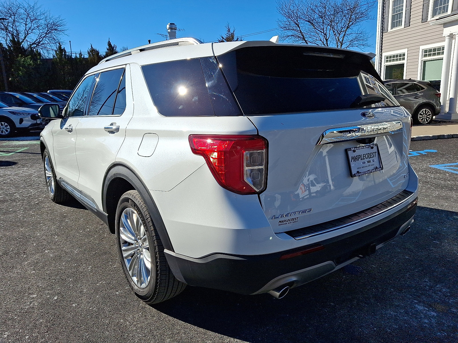 Certified 2023 Ford Explorer Limited w/ Limited Technology Package image 7