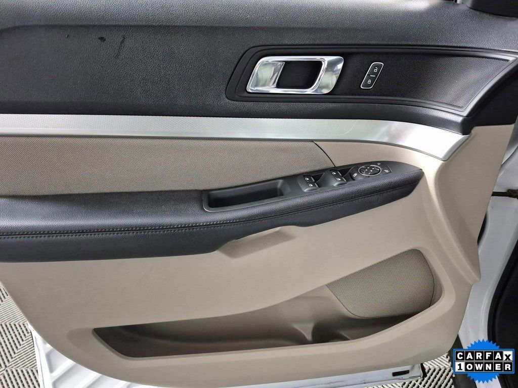 Used 2018 Ford Explorer FWD image 13
