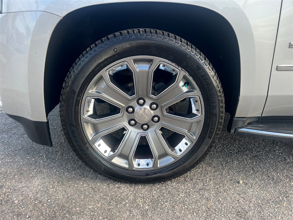 Used 2015 GMC Yukon Denali w/ Open Road Package image 10