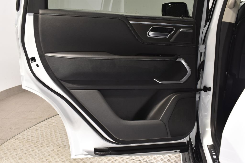 New 2026 INFINITI QX80 Luxe w/ Cargo Package image 28