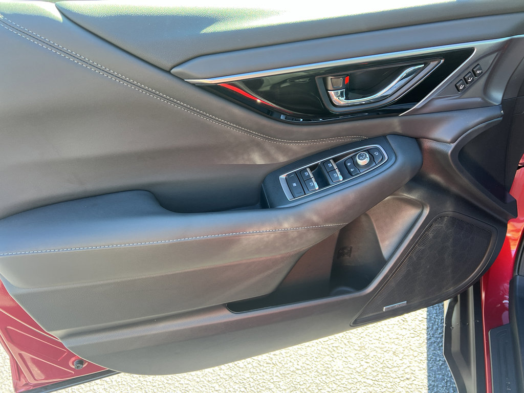 Used 2025 Subaru Outback Touring XT image 8