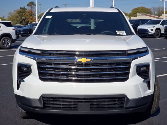 New 2027 Chevrolet Traverse LT w/ Driver Confidence Package FWD image 10