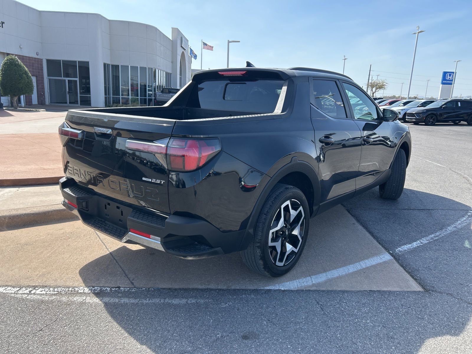 Used 2024 Hyundai Santa Cruz Limited image 5