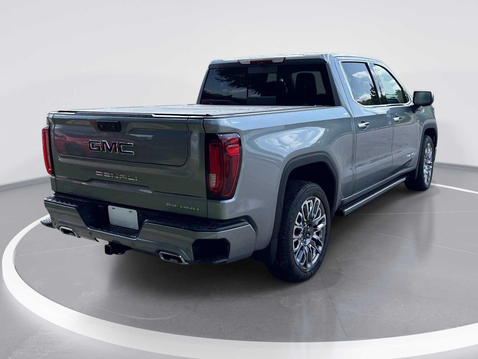 Used 2026 GMC Sierra 1500 Denali Ultimate AWD/4WD image 8