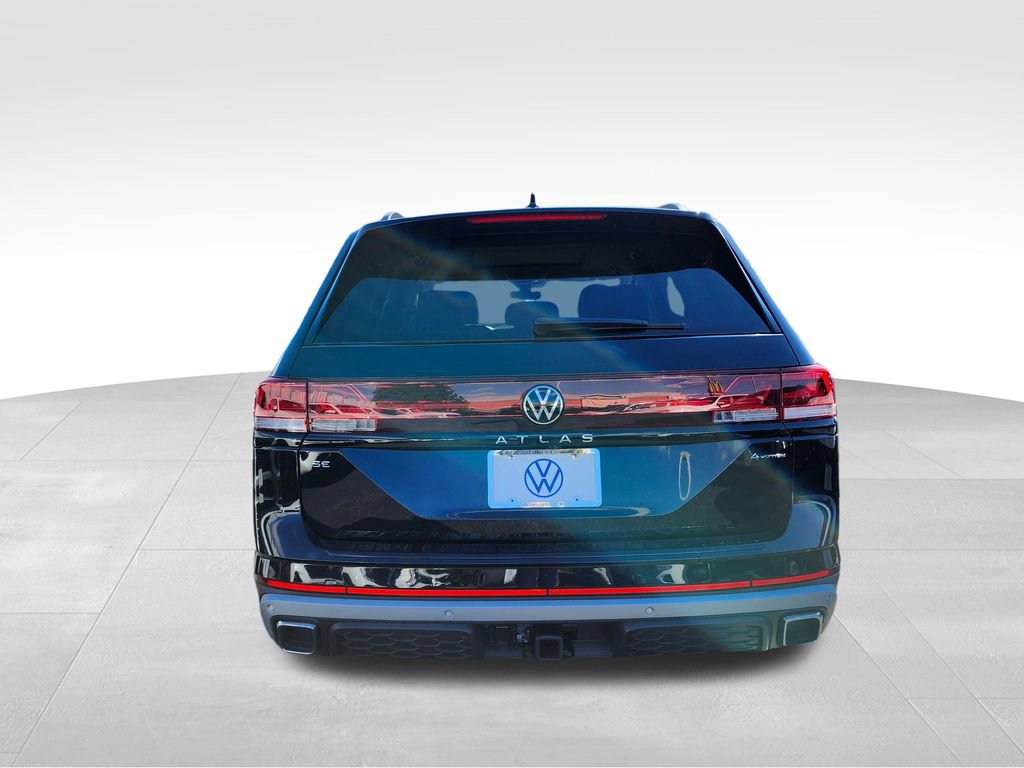 New 2026 Volkswagen Atlas Peak Edition image 5