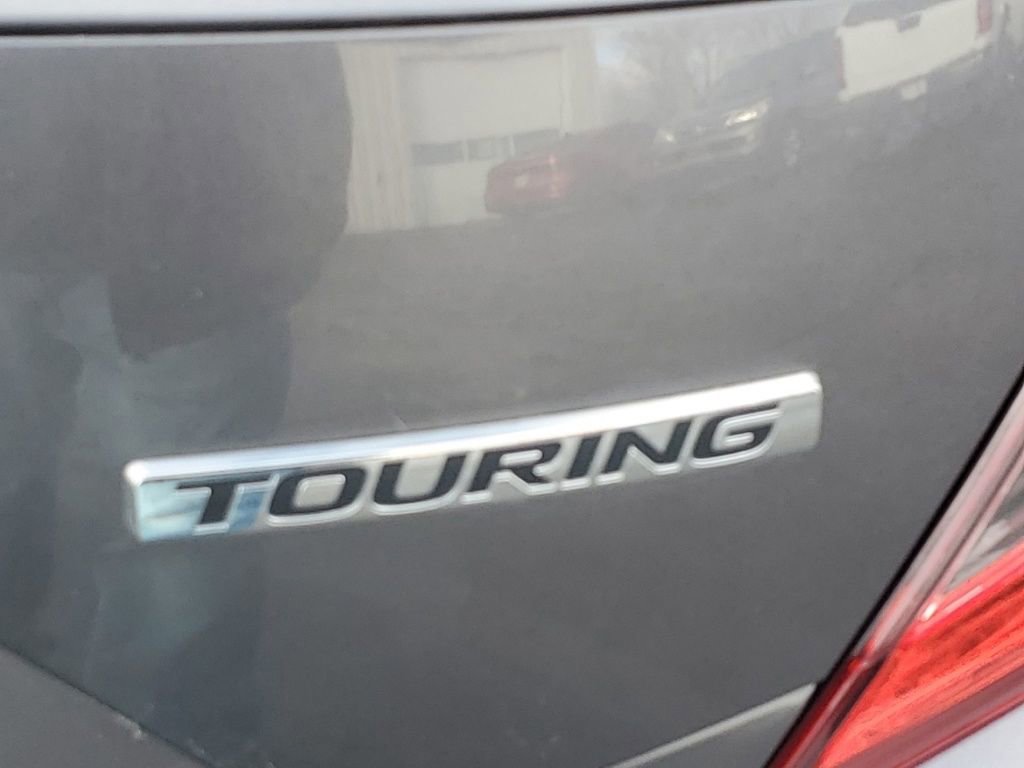 Used 2017 Honda Civic Touring image 7