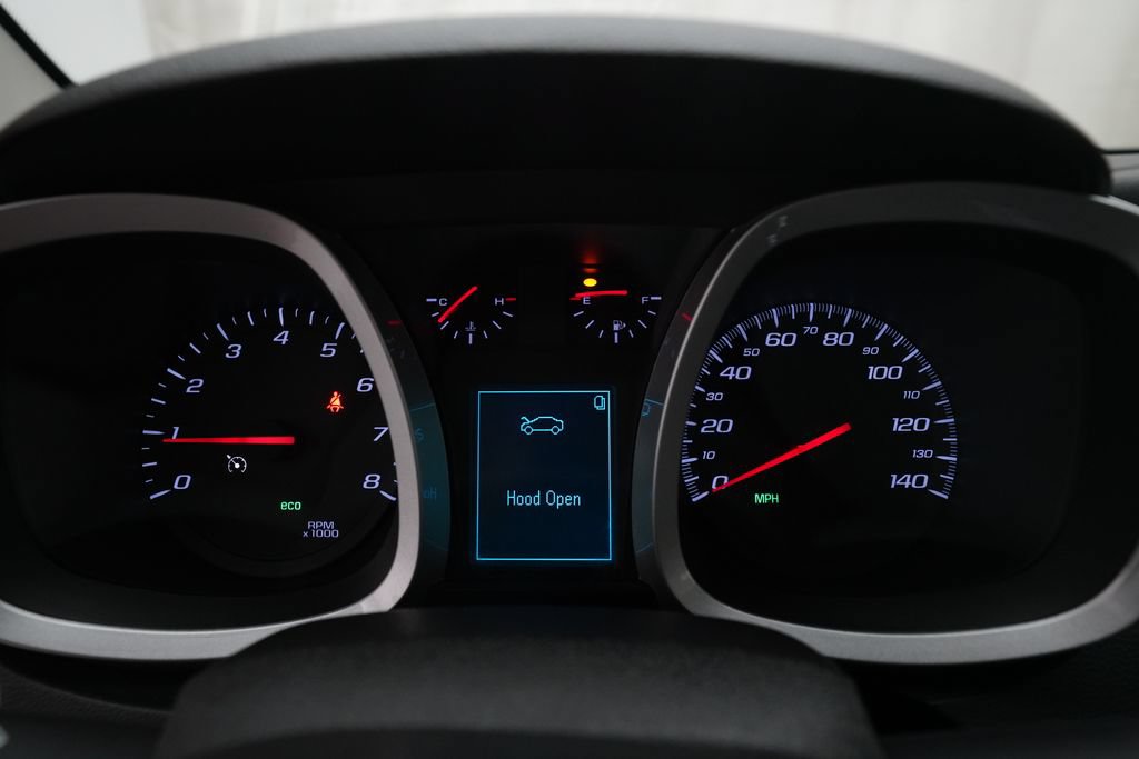 Used 2017 Chevrolet Equinox LT w/ Convenience Package FWD image 2