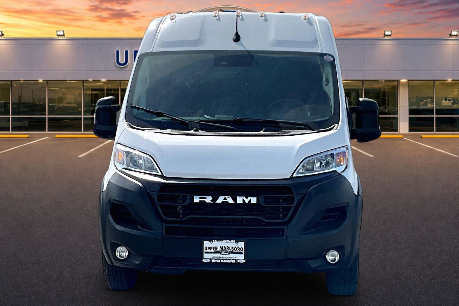 Used 2025 RAM ProMaster 2500 w/ Convenience Group FWD image 3