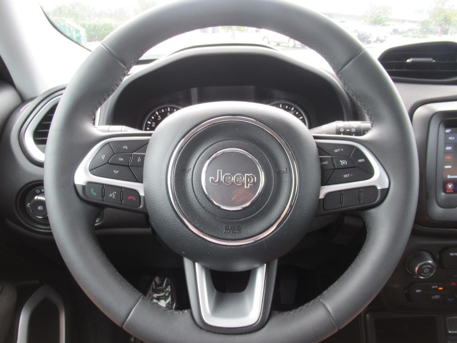 Used 2020 Jeep Renegade Latitude FWD image 22