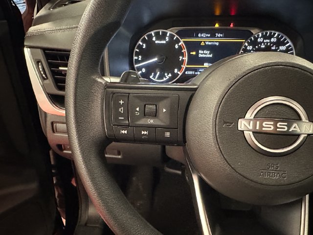 Used 2024 Nissan Rogue SV AWD/4WD image 20