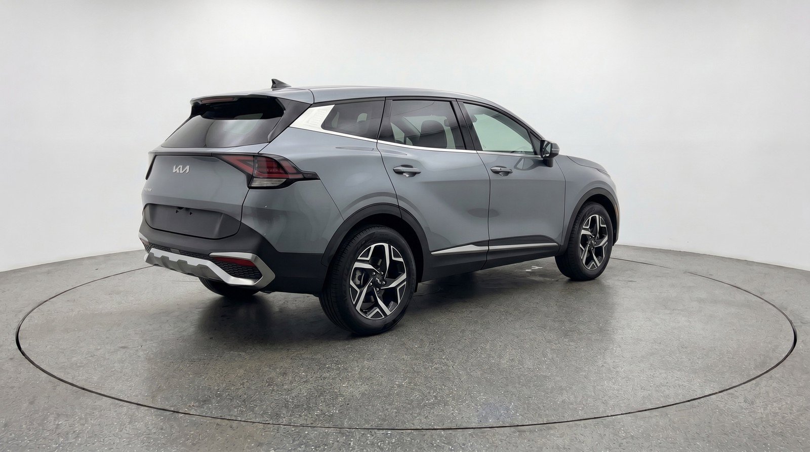 Used 2025 Kia Sportage LX FWD image 9