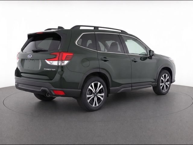 Used 2023 Subaru Forester Limited AWD/4WD image 5