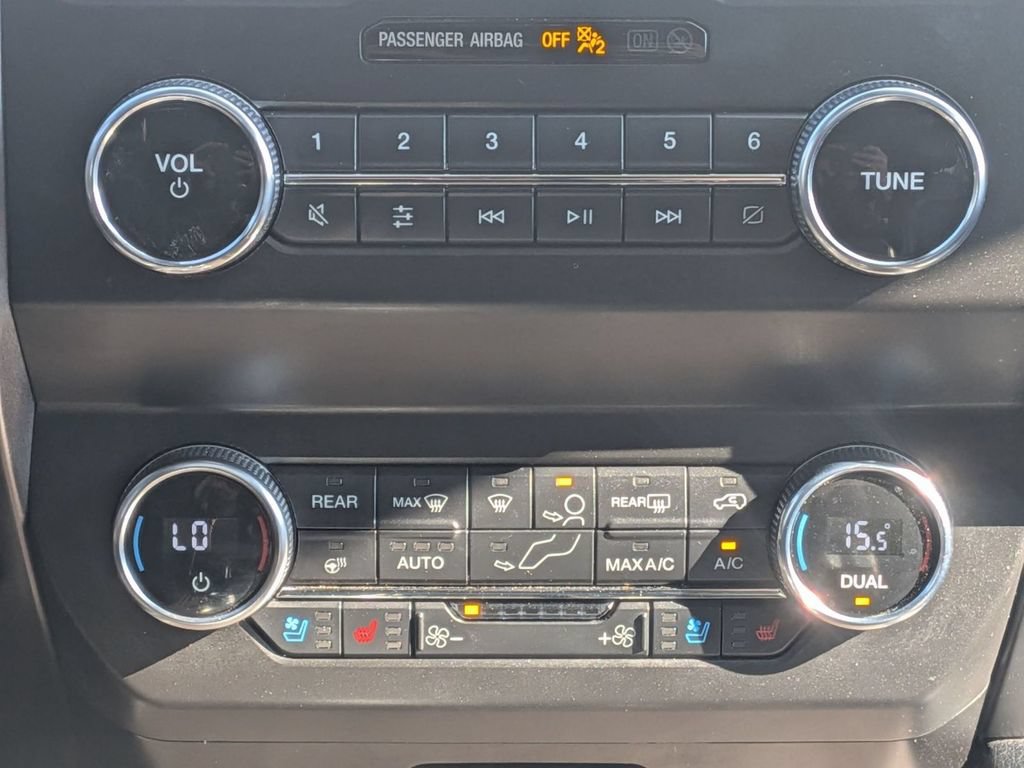 Used 2021 Ford Expedition Limited AWD/4WD image 28