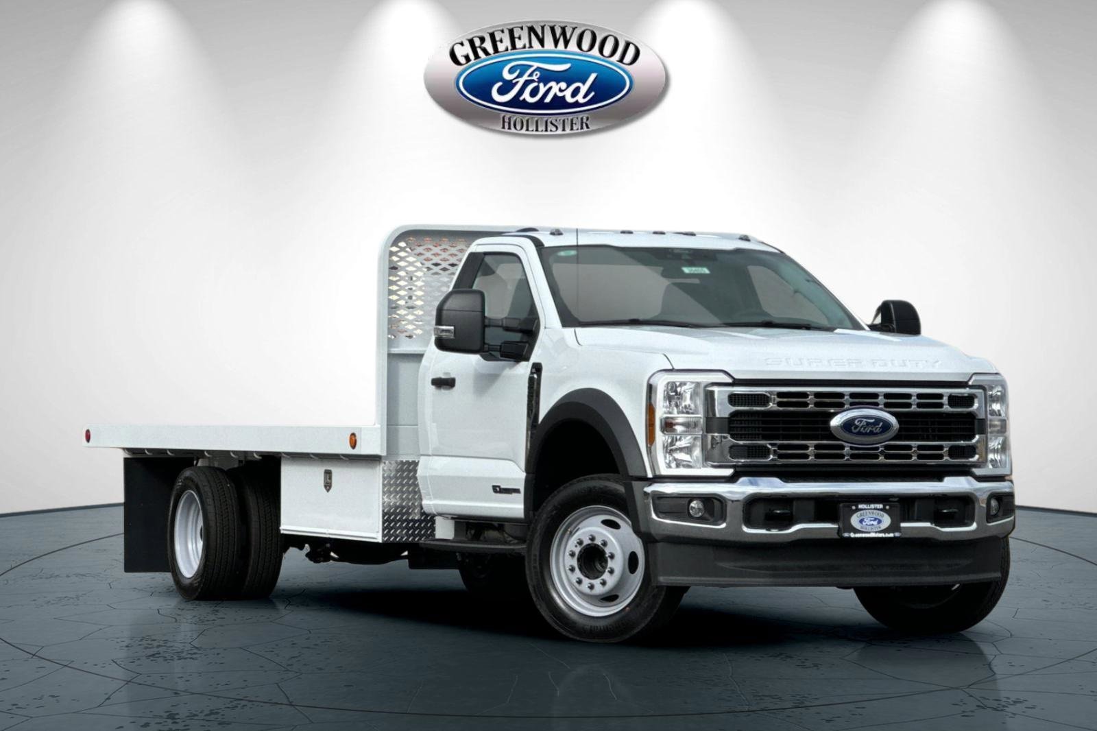 New 2025 Ford F550 2WD Regular Cab Super Duty image 2