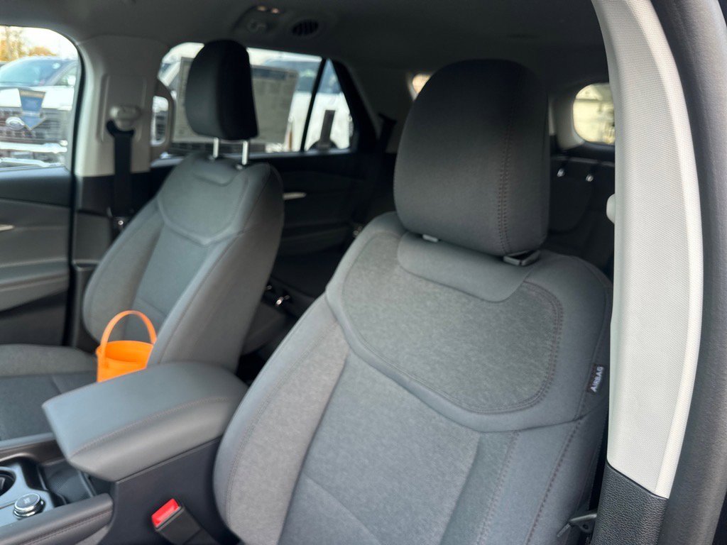 New 2026 Ford Explorer Active image 11