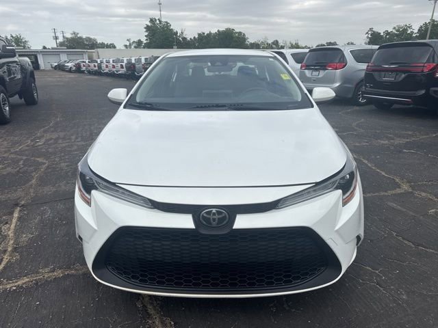 Used 2021 Toyota Corolla LE image 8