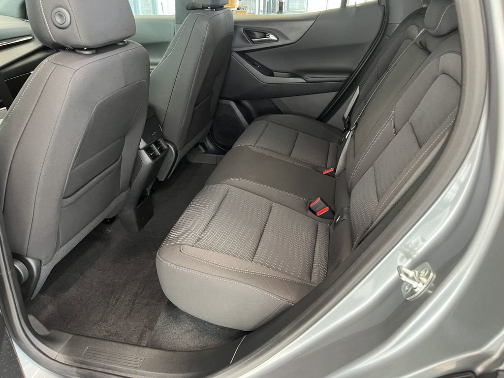 Certified 2025 Chevrolet Equinox LT w/ Safety and Technology Package image 29