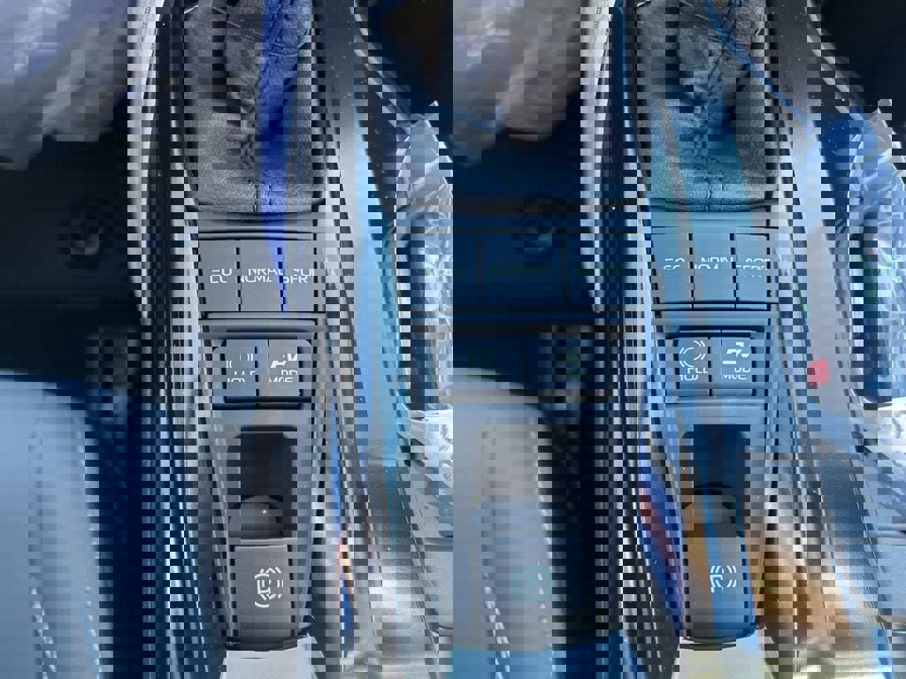 New 2026 Toyota Camry SE image 6