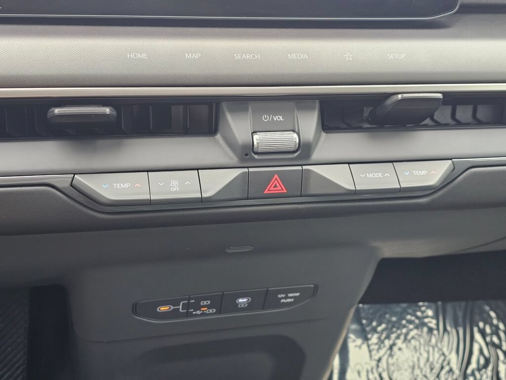 Certified 2024 Kia EV9 Wind AWD/4WD image 17