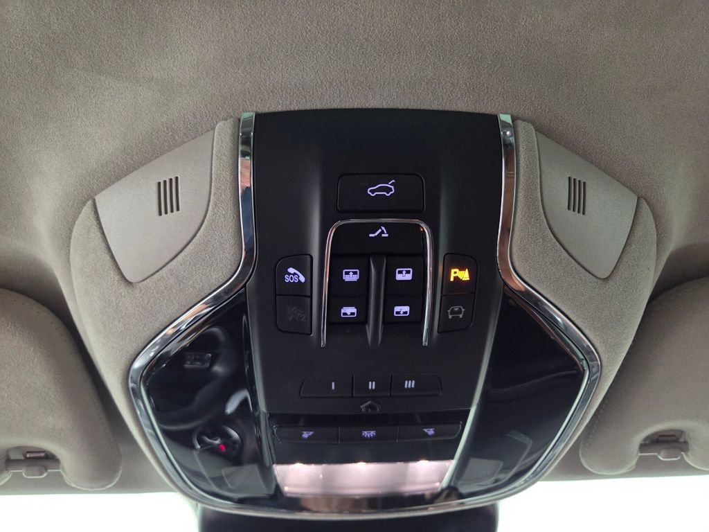 Used 2022 Maserati Levante Modena image 18