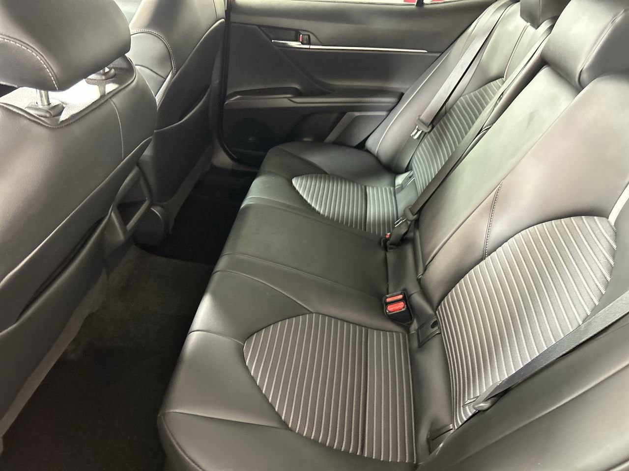 Used 2023 Toyota Camry SE w/ Convenience Package FWD image 25