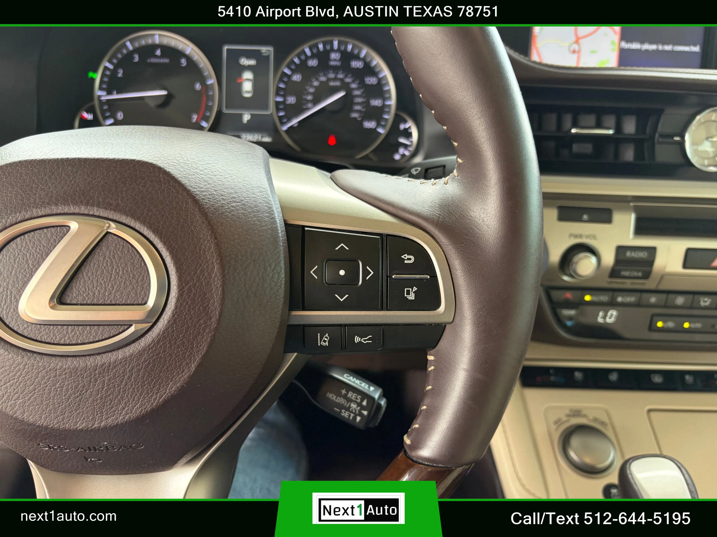 Used 2018 Lexus ES 350 w/ Luxury Package w/Wood Trim FWD image 28