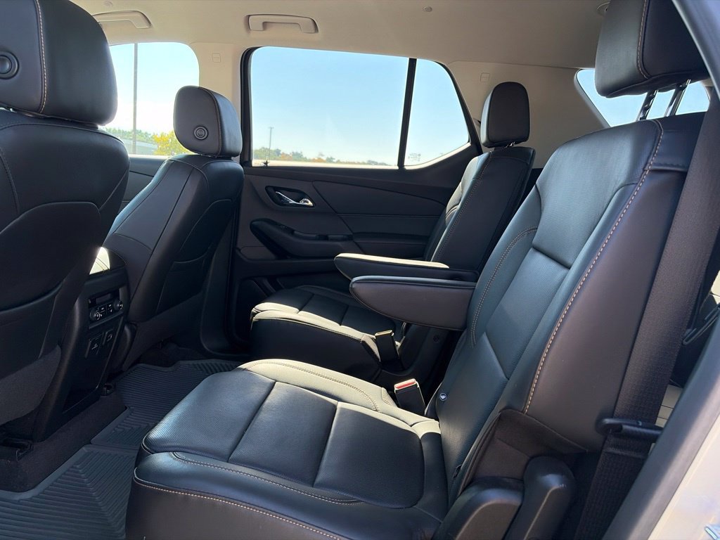 Used 2020 Chevrolet Traverse Premier AWD/4WD image 30