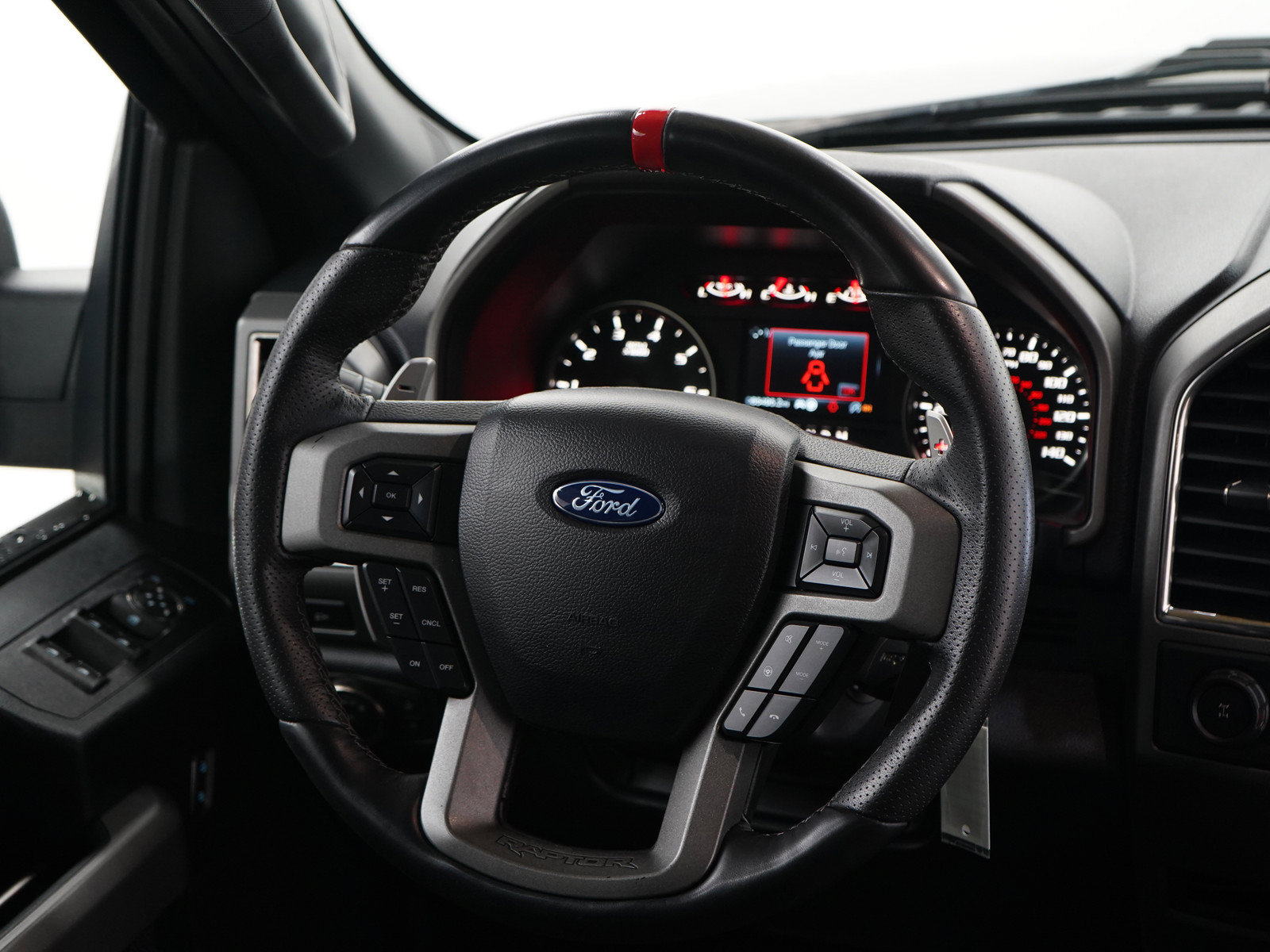 Used 2019 Ford F150 Raptor AWD/4WD image 14