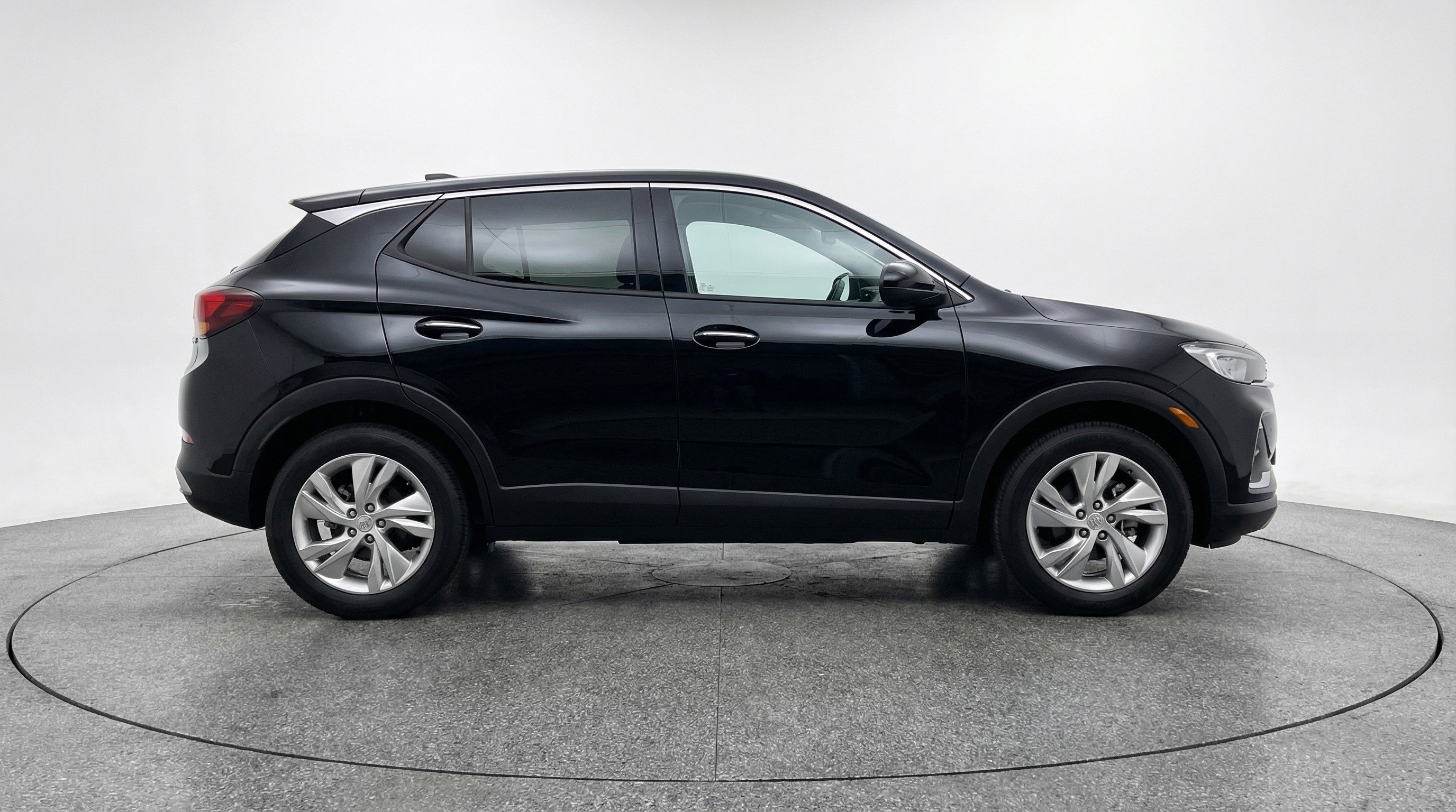 Used 2025 Buick Encore GX Preferred FWD image 11
