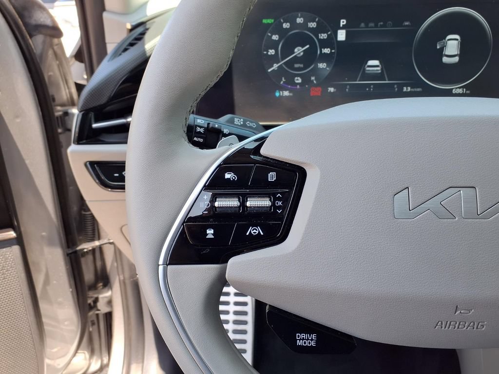 Certified 2024 Kia Niro Wave FWD image 14