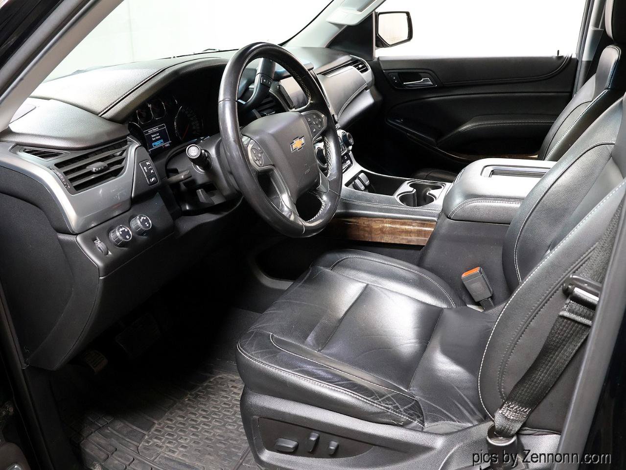 Used 2020 Chevrolet Suburban LT AWD/4WD image 10
