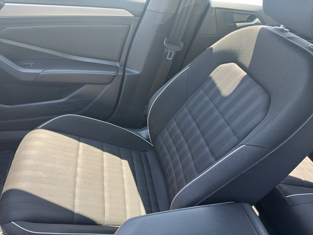 Used 2022 Volkswagen Jetta Sport FWD image 27