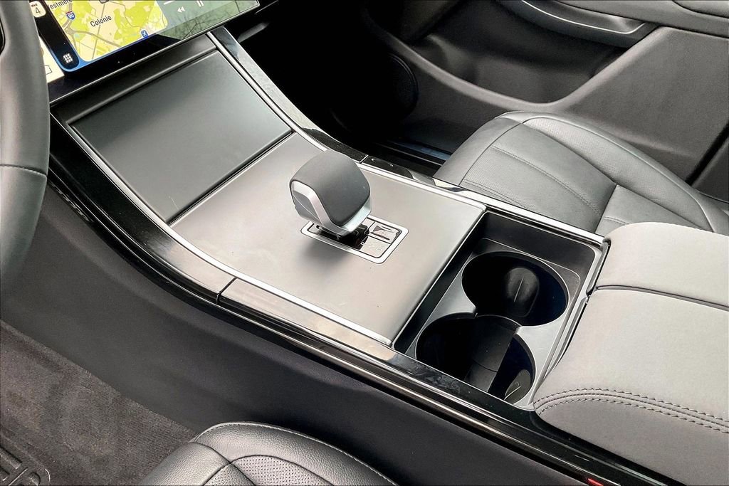 Certified 2025 Land Rover Range Rover Evoque Dynamic SE image 18