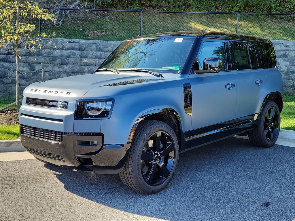 New 2026 Land Rover Defender 110 X-Dynamic SE