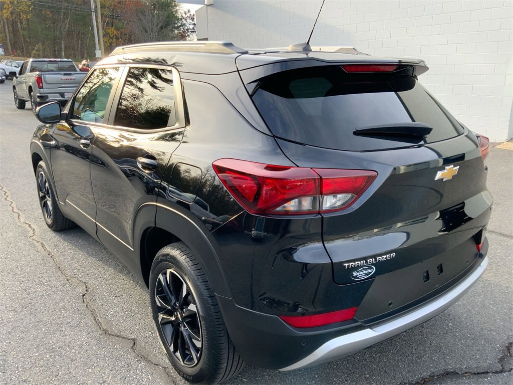 Used 2021 Chevrolet TrailBlazer LT w/ Convenience Package image 37