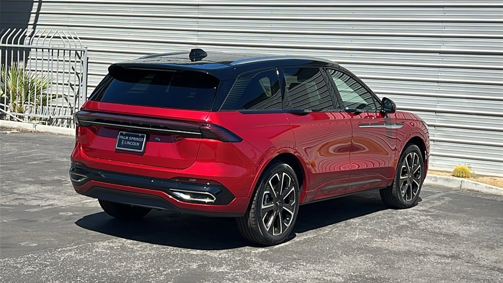 New 2025 Lincoln Nautilus Reserve image 4