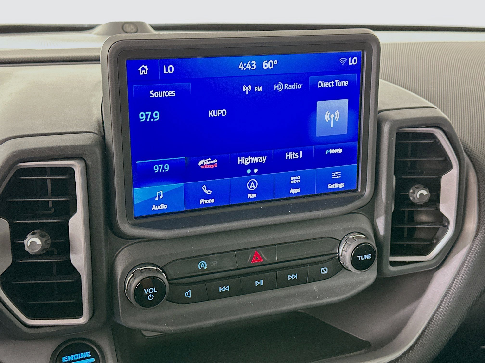 Used 2024 Ford Bronco Sport Outer Banks w/ Tech Package image 21