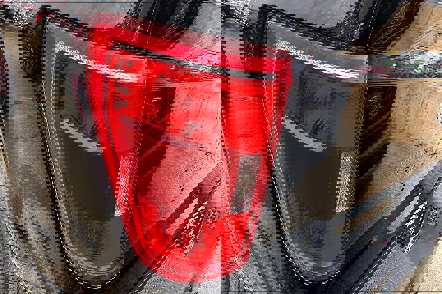 Certified 2022 Ford F150 XLT w/ Equipment Group 302A High image 27