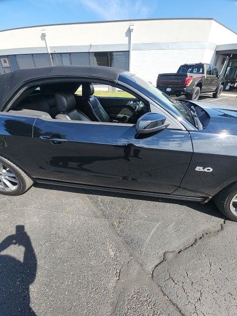 Used 2014 Ford Mustang GT Premium w/ Electronics Package RWD image 8