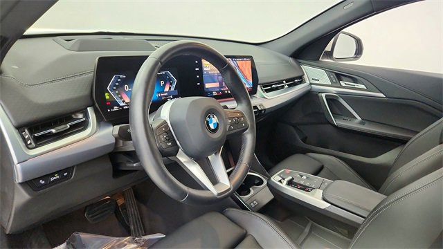 Used 2025 BMW X2 xDrive28i image 18