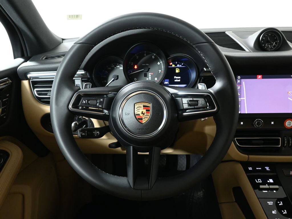 New 2026 Porsche Macan AWD/4WD image 18