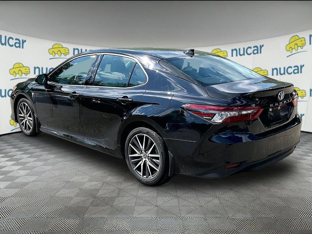 Used 2023 Toyota Camry XLE FWD image 5