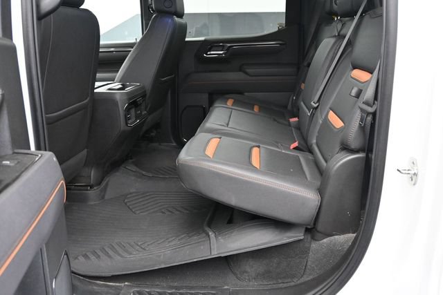 Used 2025 GMC Sierra 1500 AT4 w/ Technology Package AWD/4WD image 15