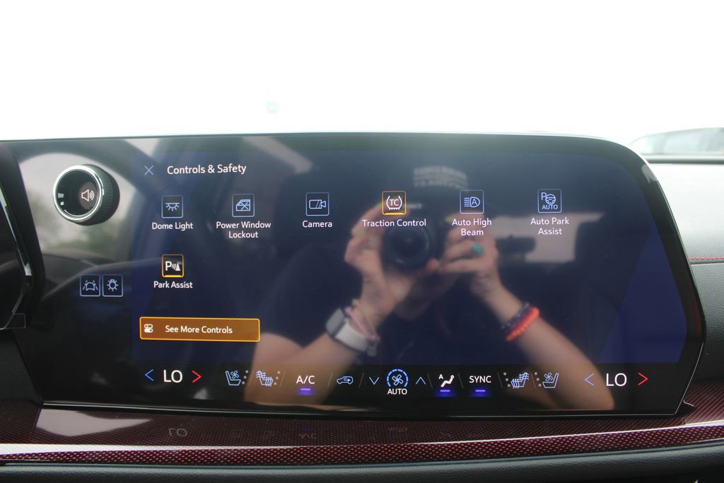New 2026 Chevrolet Traverse RS FWD image 50