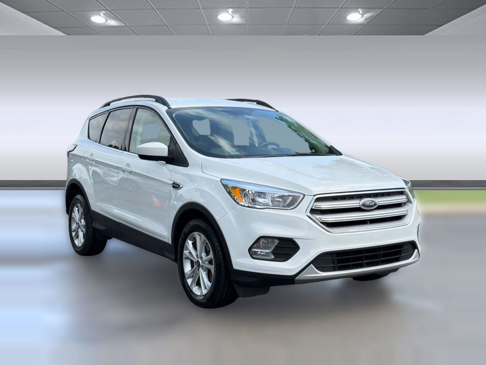 Used 2018 Ford Escape SE w/ SE Sync 3 Package FWD image 7