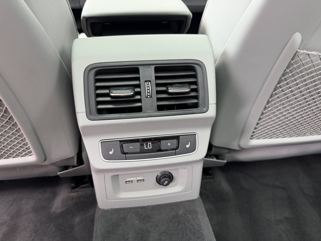 Used 2024 Audi Q5 e Prestige w/ Prestige Package AWD/4WD image 44