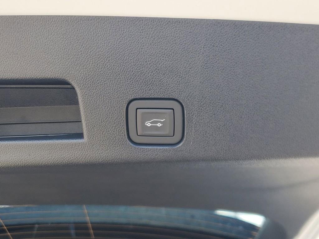 New 2026 Chevrolet Traverse RS image 8