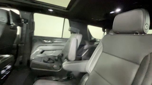 Used 2023 GMC Yukon Denali w/ Denali Reserve Package AWD/4WD image 14